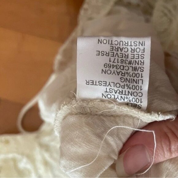 Urban Outfitters Lucca Couture Lace Bell-Sleeve Dress - Picture 8 of 10